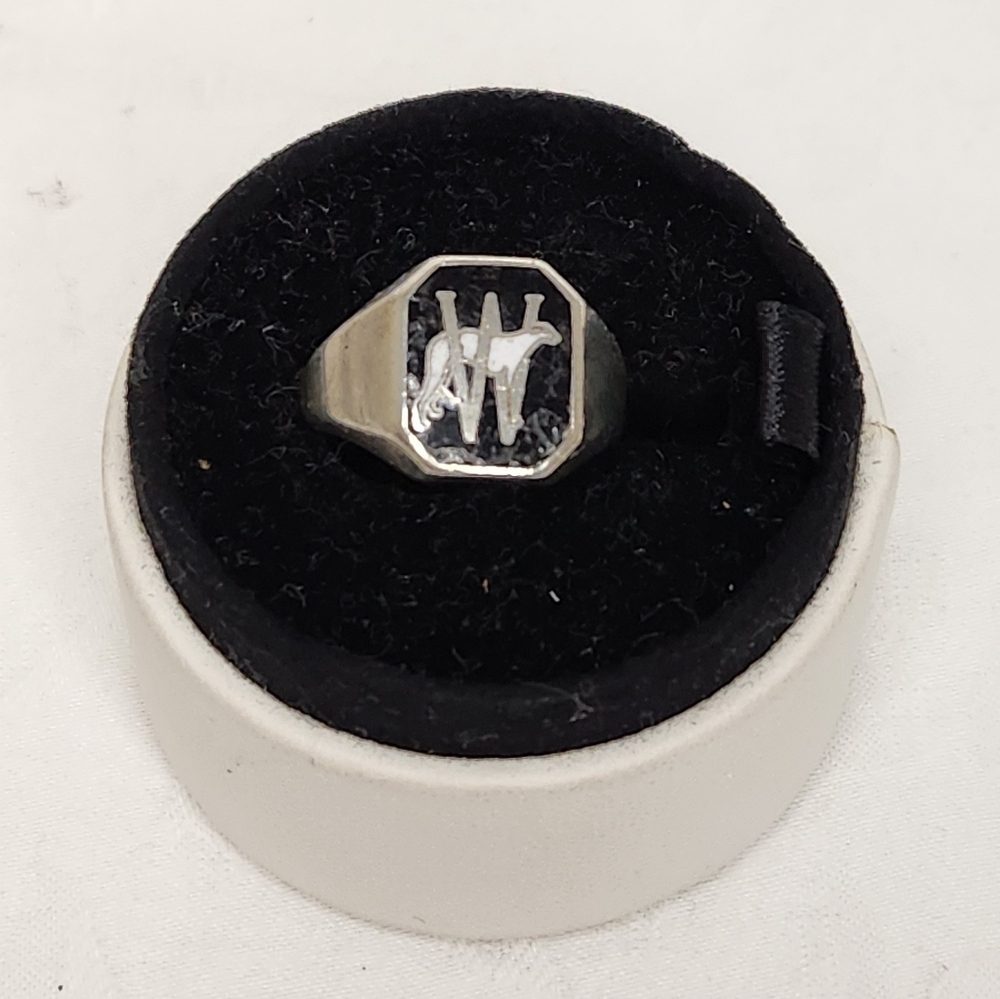 Silver Onyx Dog W Signet Ring
